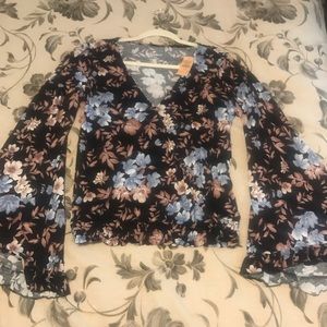 🖤 American Eagle Outfitters floral blouse, NWT